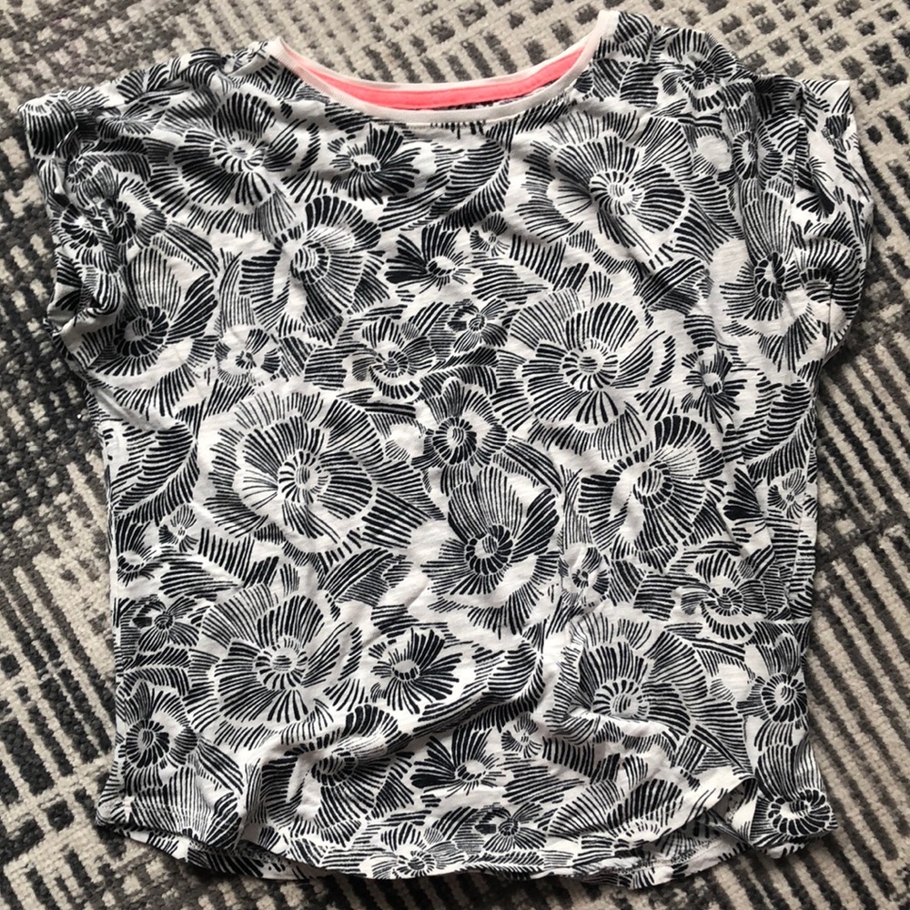 Girls old navy light weight shirt